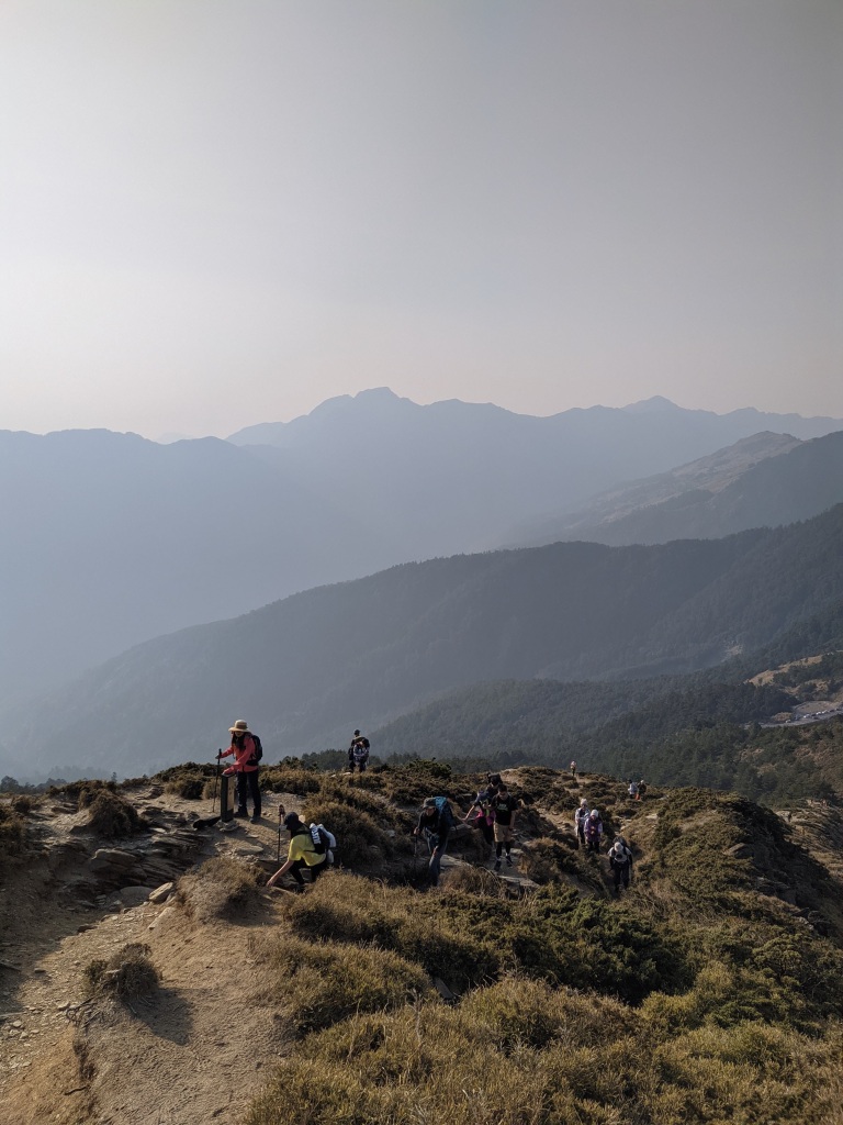 合歡北峰與人潮