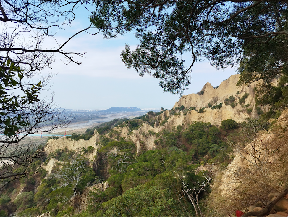 【苗栗火炎山】臺灣版大峽谷&一望無際的絕景步道 - 台灣呼瑪